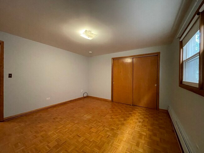 Building Photo - 8645 W Summerdale Ave