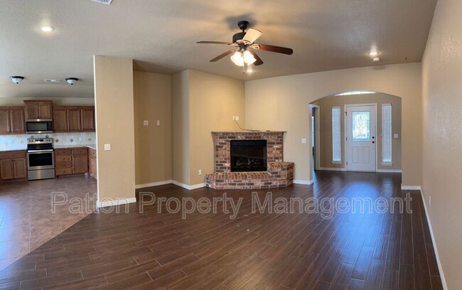Building Photo - 9313 Buccola Ave