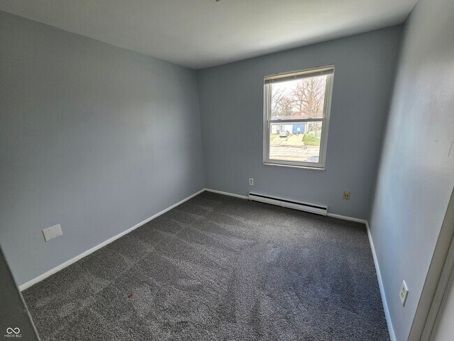 Building Photo - 3821 Biscayne Rd