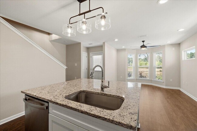 Building Photo - 2844 Blue Blossom Trail