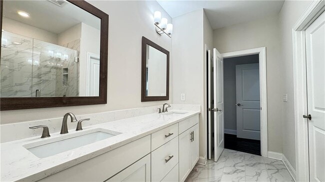 Building Photo - 750 Fieldcrest Park Ln