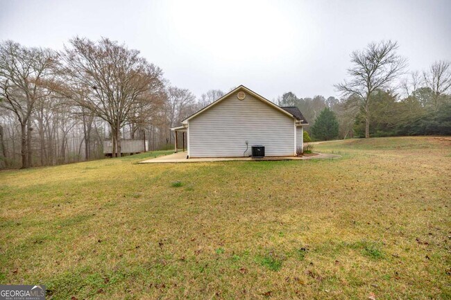 Building Photo - 641 Honey Creek Rd