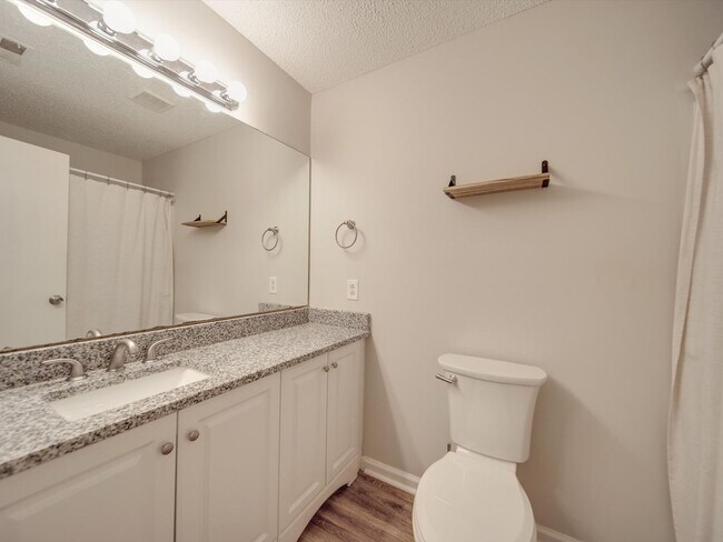 Building Photo - 1052 Churchill Downs Ct