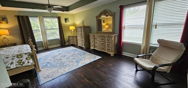 Building Photo - 178 Carrier Dr