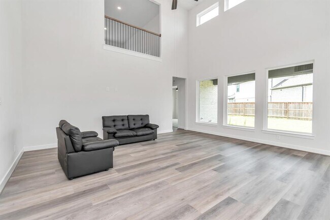 Building Photo - 21118 Chelton Bch Dr