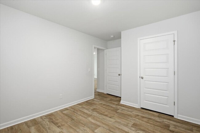 Building Photo - 23 Cedar Creek Ln