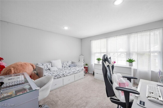 Building Photo - 9256 Preserve Way