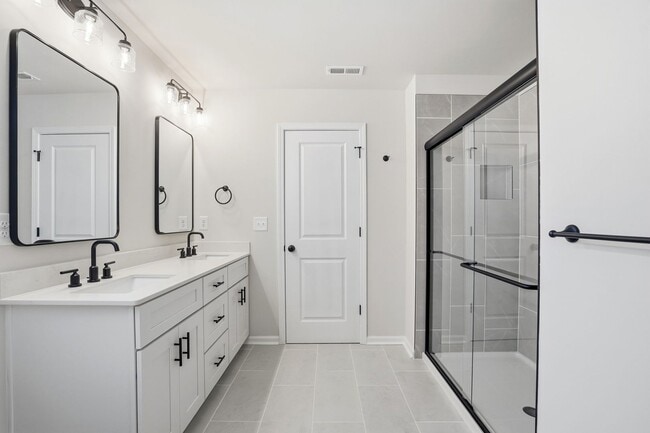 Building Photo - Brand New 4BR Home in The Pines at Paw Creek – Modern Design