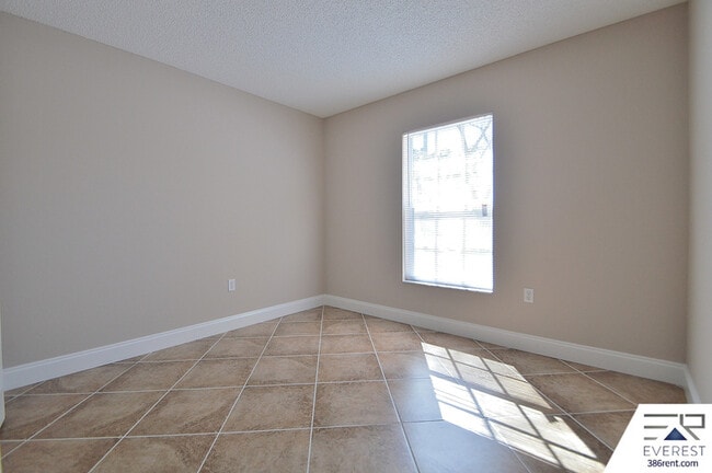 Building Photo - 11 Ripplewood Ln
