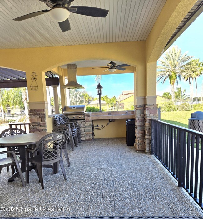 Building Photo - 4550 Radiant Way