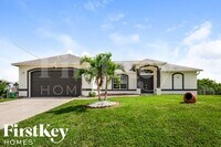 Building Photo - 530 NE 15th Terrace