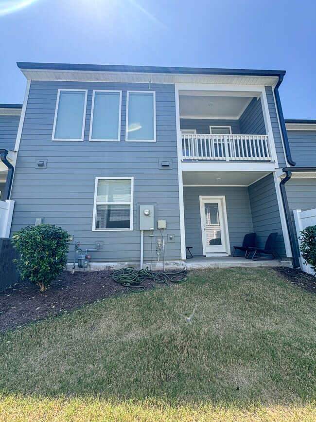 Building Photo - 2202 Rooster Spur Ct