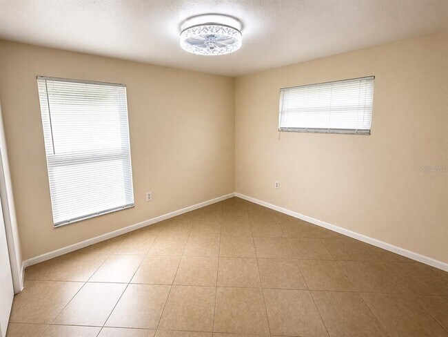 Building Photo - 257 Camillia Ln