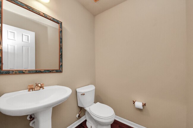 Building Photo - 530 Majestic Ridge Dr