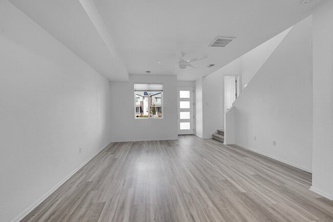 Building Photo - $2,395.00 - $500 OFF First Months' Rent - 3 Bedrooms, 3 Bathrooms, Single Family Home in Commerce...