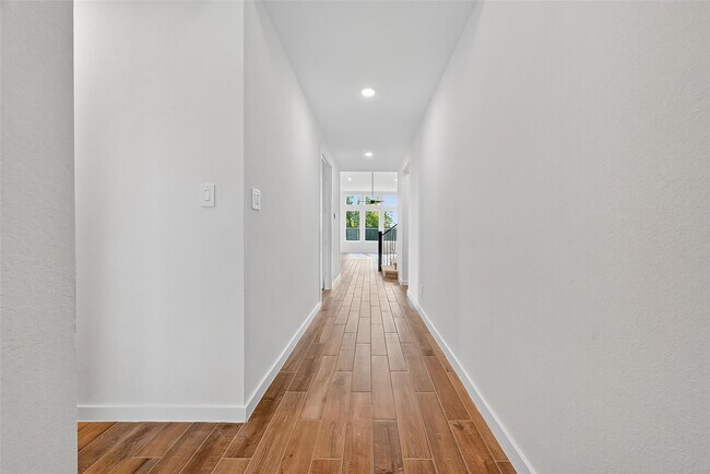 Building Photo - 3238 Kindred Wy