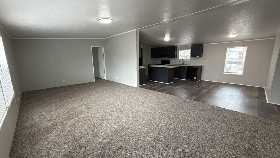 Building Photo - 120A Parker Dr