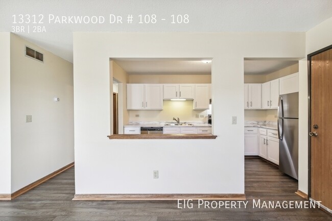 Building Photo - 13312 Parkwood Dr