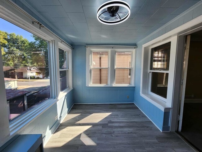 Building Photo - 7553 S Luella Ave