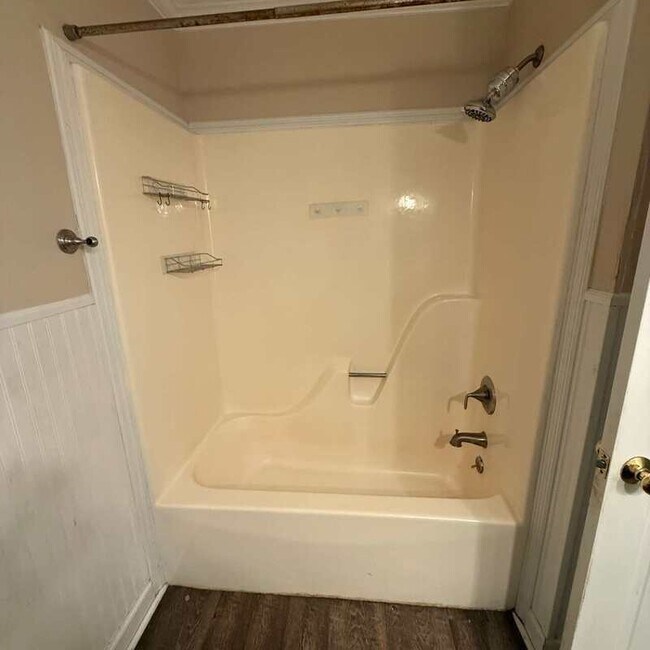 Building Photo - 13923 Hurstland Dr SW