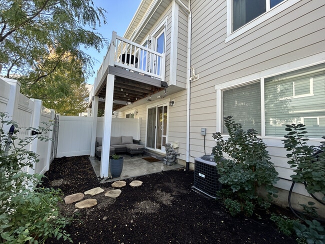 Building Photo - 15380 S Skyraider Ln