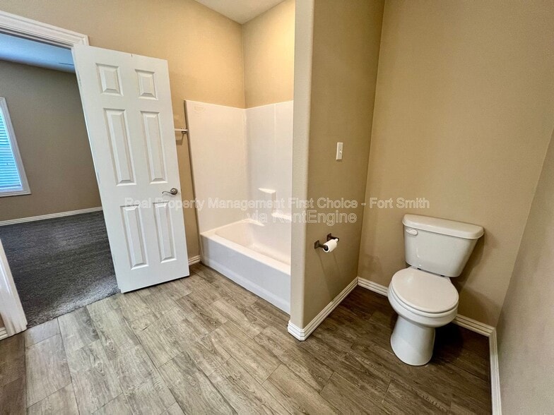 Building Photo - 6709 MARIBETTE RD