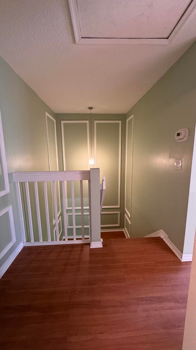 Building Photo - 6422 Park Lake Cir