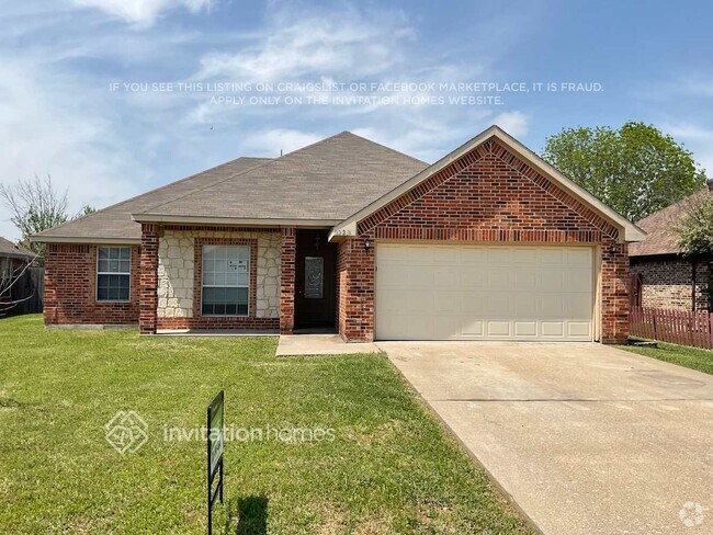 Building Photo - 1223 Clay Ln
