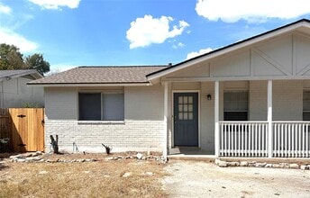 Building Photo - 6910 Circle S Rd