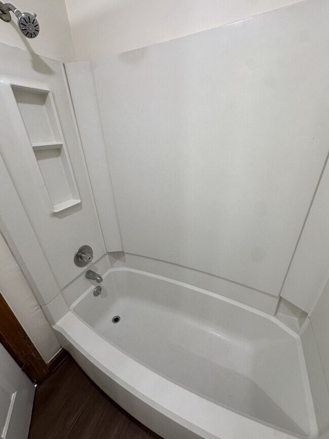 Building Photo - 1 Bedroom 1 Bathroom Condo!