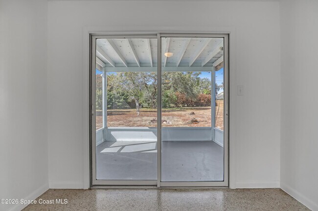 Building Photo - 4430 Barnsdale Dr