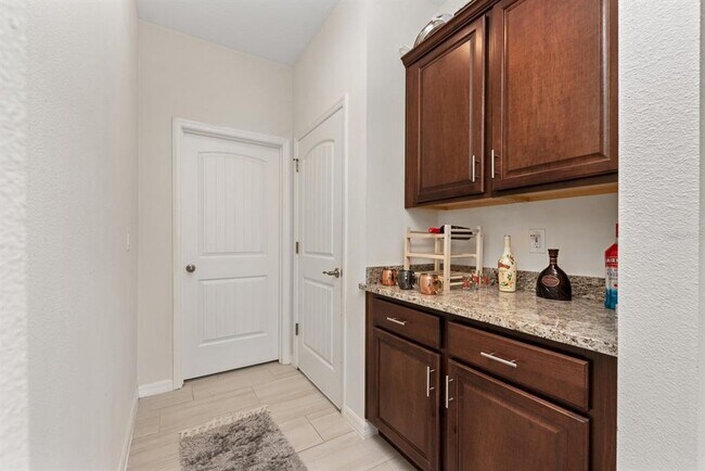 Building Photo - 16743 Herongate Dr