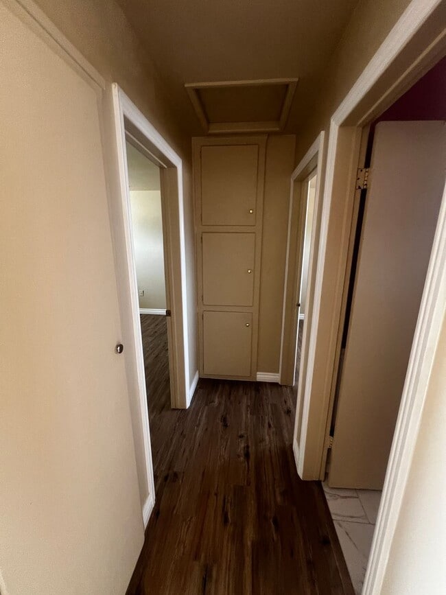 Building Photo - 6370-6370 Tamarisk Ave