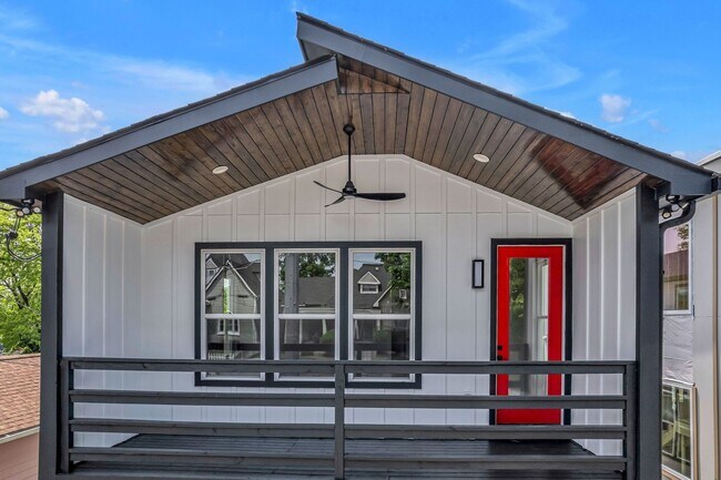 Building Photo - 145 Fain St