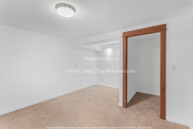 Building Photo - Spacious Large Sanctuary in SE Portland’s ...