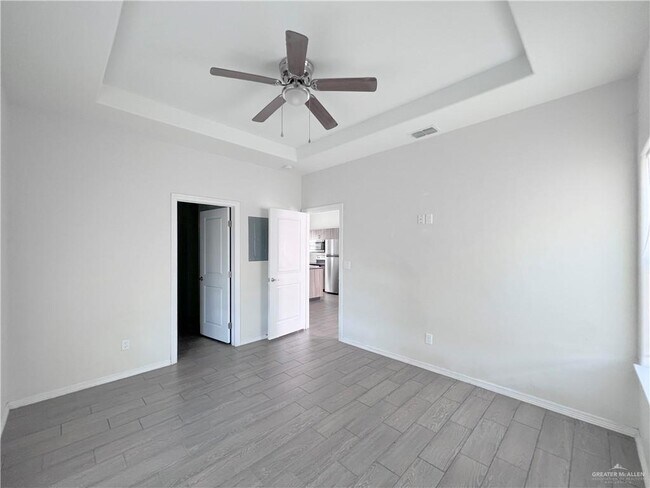 Building Photo - 1609 W Cortlandt St