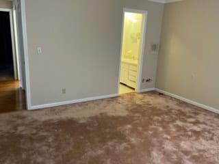 Building Photo - 611 E Mountcastle Dr