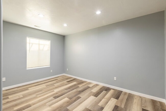 Building Photo - Heber Home