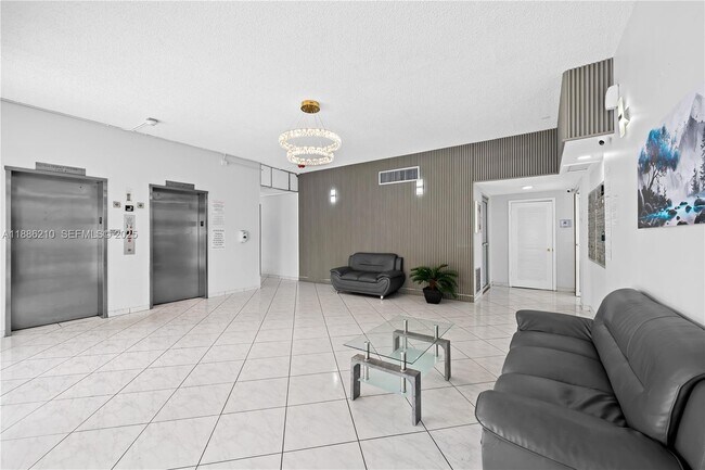 Building Photo - 16740 NE 9th Ave