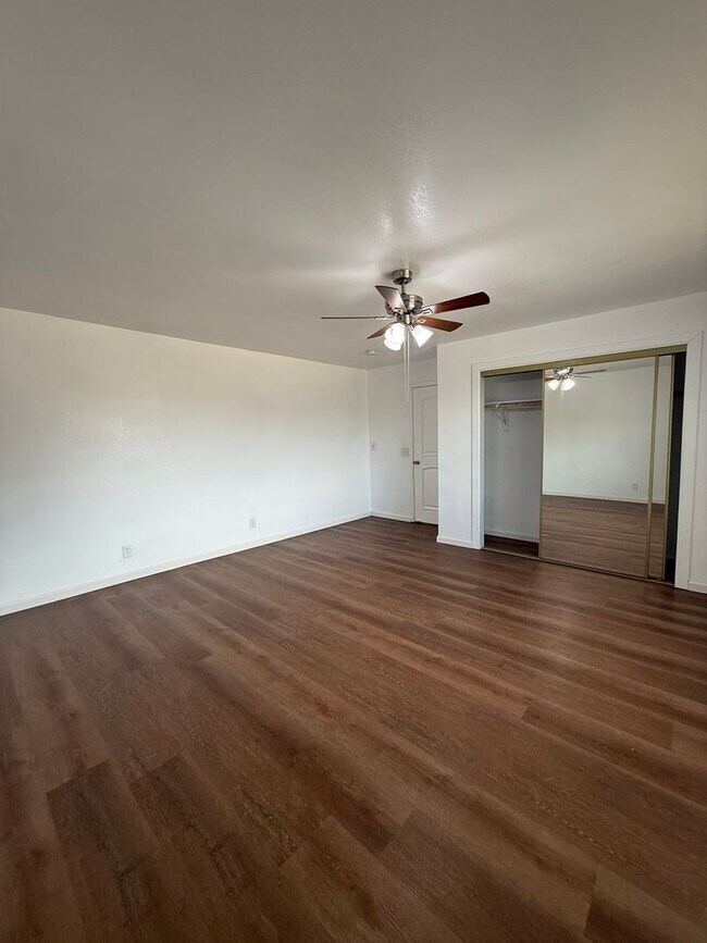 Building Photo - Charming 4-Bedroom Home for Rent in Hesperia, CA!