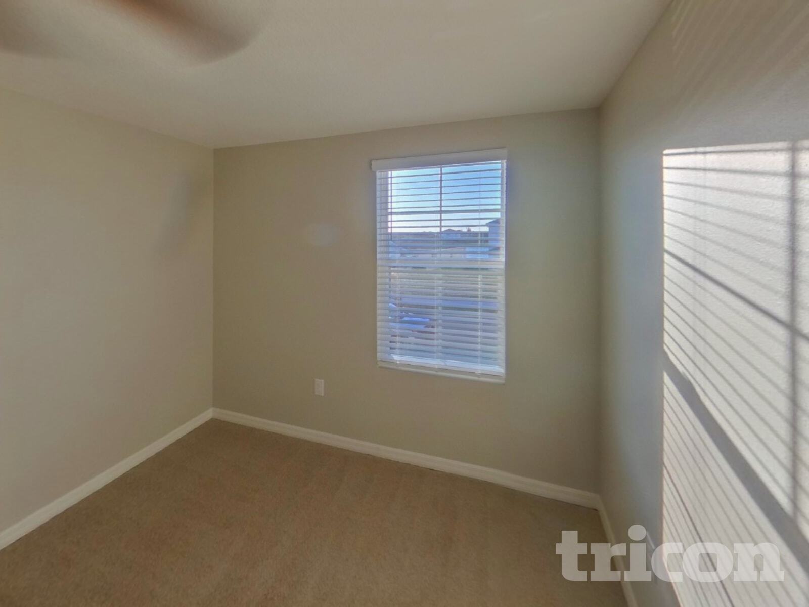 Building Photo - 10336 Flathead Dr