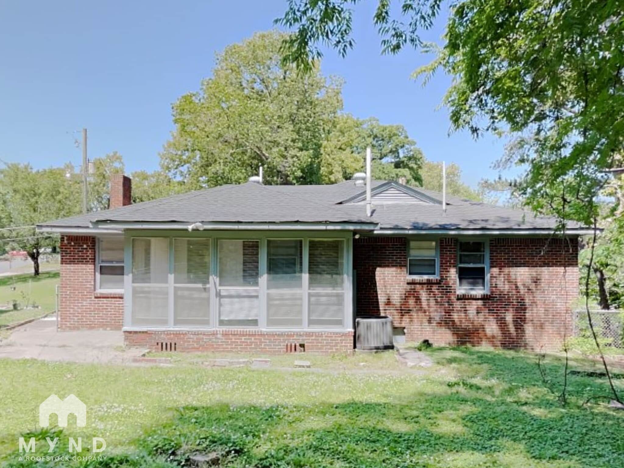 Building Photo - 304 Ridgewood Ave