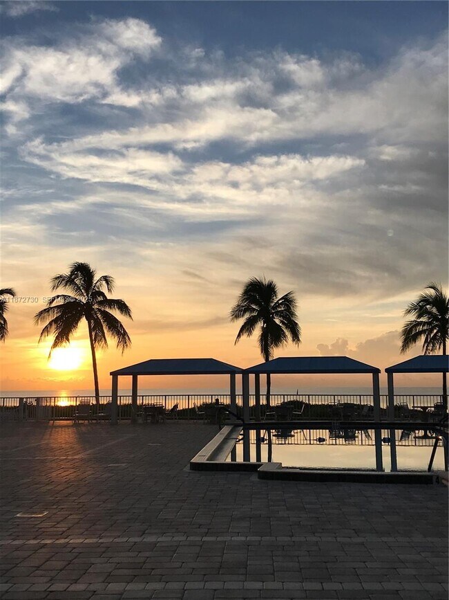 Building Photo - 2000 S Ocean Blvd