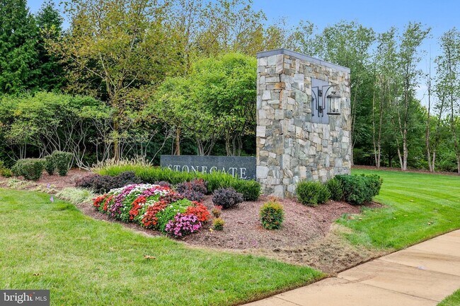 Building Photo - 21234 Park Grove Terrace