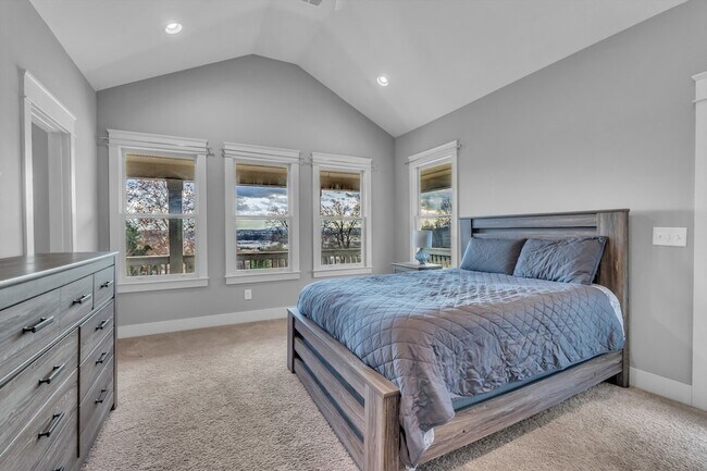 Building Photo - 1801A Sevier St