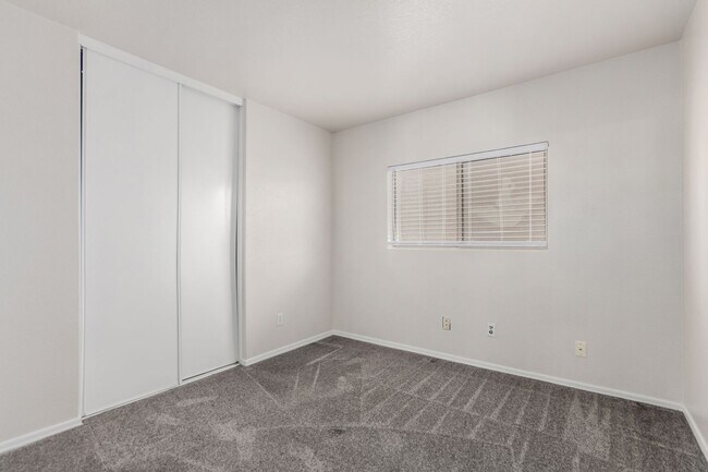 Building Photo - Charming 3 bedroom in El Mirage!