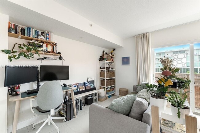 Building Photo - 630 85th St