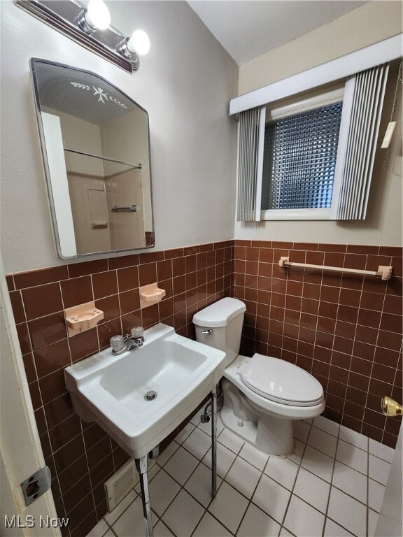 Building Photo - 4385 Greenway Rd