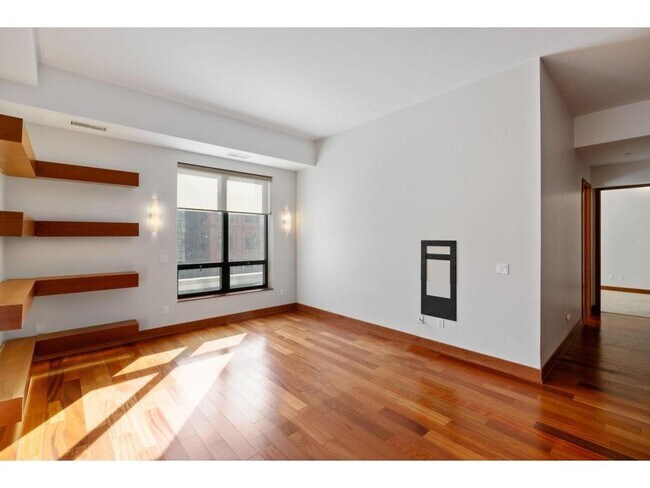 Building Photo - 100 3rd Ave S