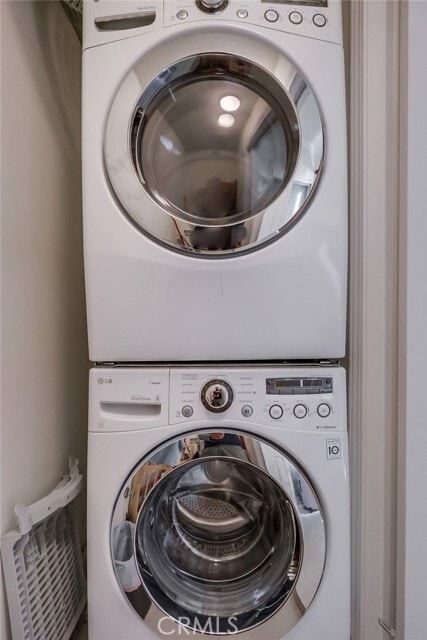 Building Photo - 3304 Palo Vista Dr